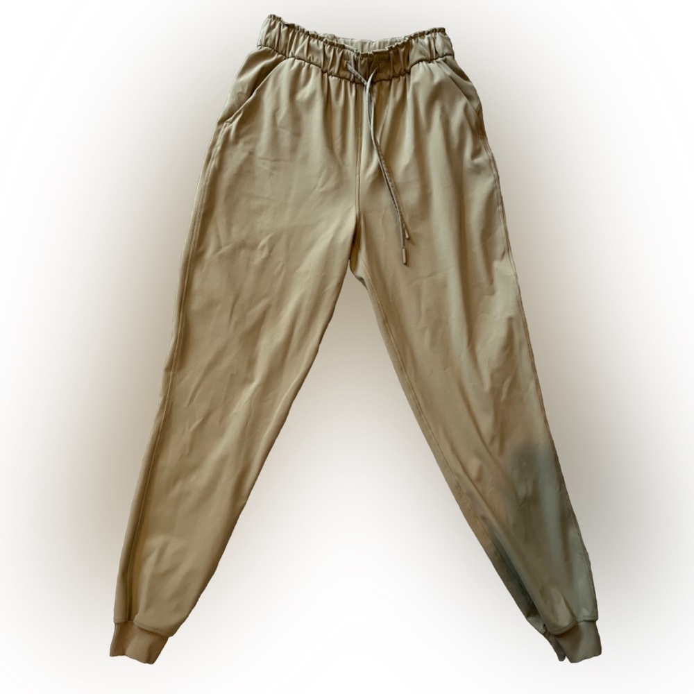 Lululemon Athletica Joggers Beige Joggers Size 4